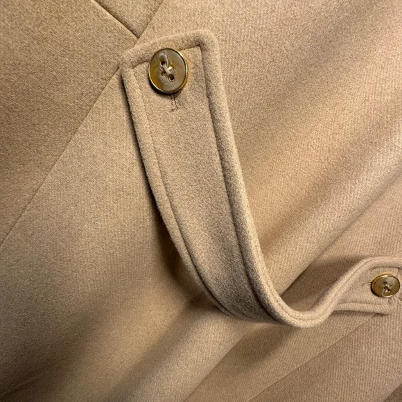 Andrew Marc Tan Trench Coat with Button Details - Picture 9 of 10